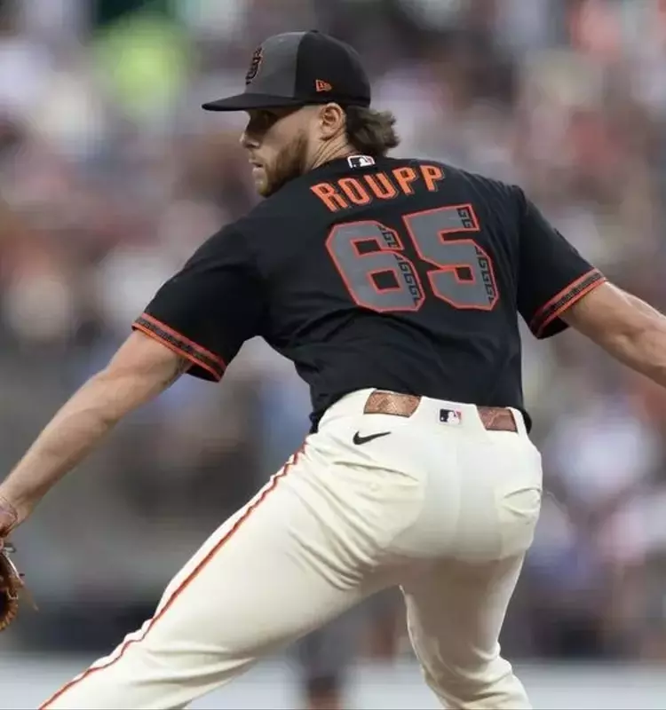 Giants Pitcher Landen Roupp's Dominant Streak Continues Ahead of Marlins Series Finale