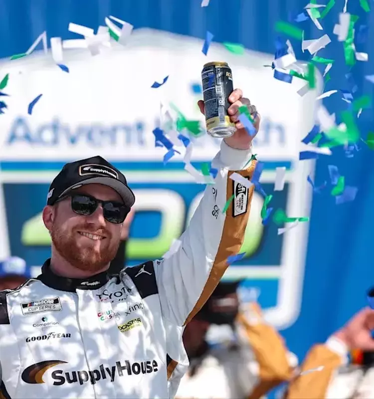 Tyler Reddick Extends Contract with 23XI Racing, Co-Owned by Michael Jordan