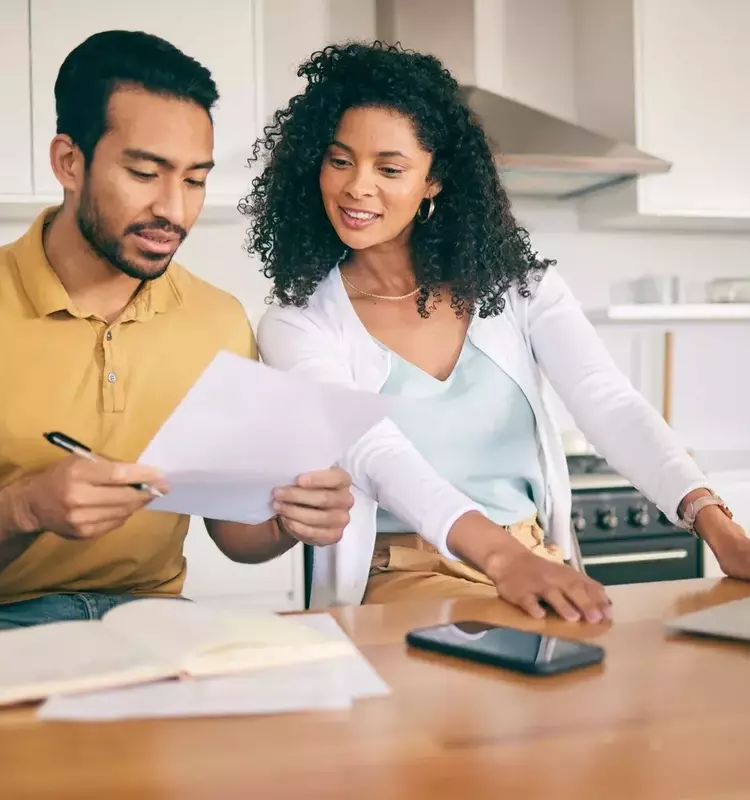 Federal Reserve's Interest Rate Policy and Savings Prospects