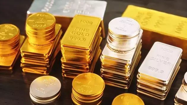 Gold's Geopolitical Paradox: A Shift from Safe Haven to Risk Asset