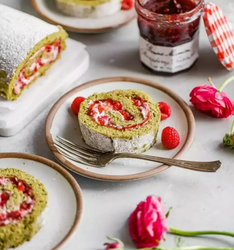 Twelve Exquisite Desserts to Delight Mothers on Their Special Day