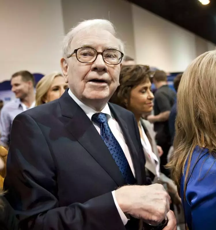 Buffett's Enduring Influence on Berkshire Hathaway's Investment Strategy