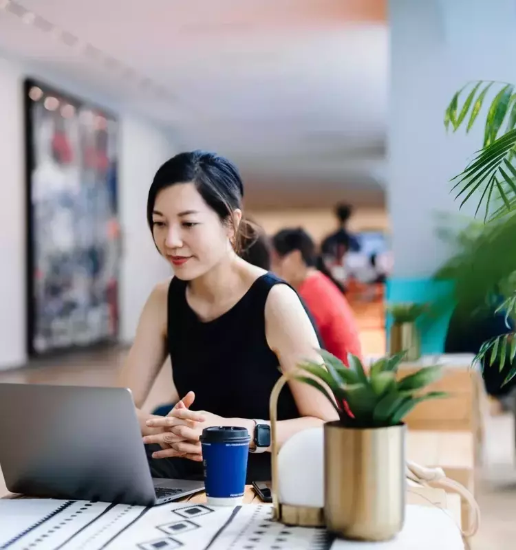 Crafting Effective Client Emails: Strategies for Financial Advisors