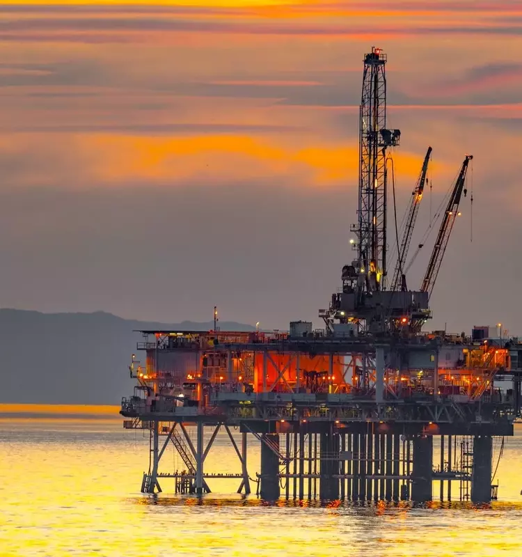 Exxon Mobil Successfully Navigates Middle East Unrest with Global Diversification