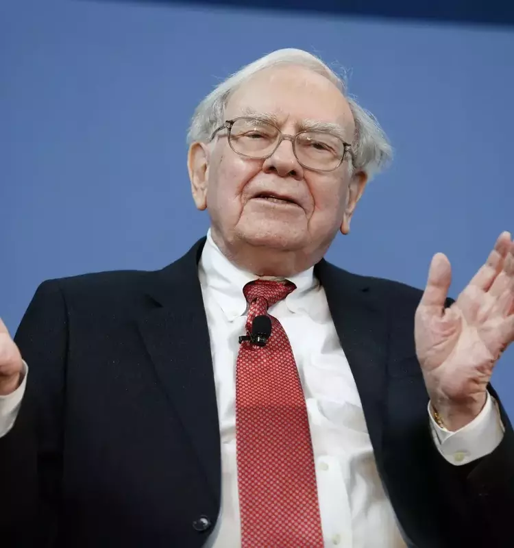 Navigating Market Volatility: The Warren Buffett Approach to Profitable Investing