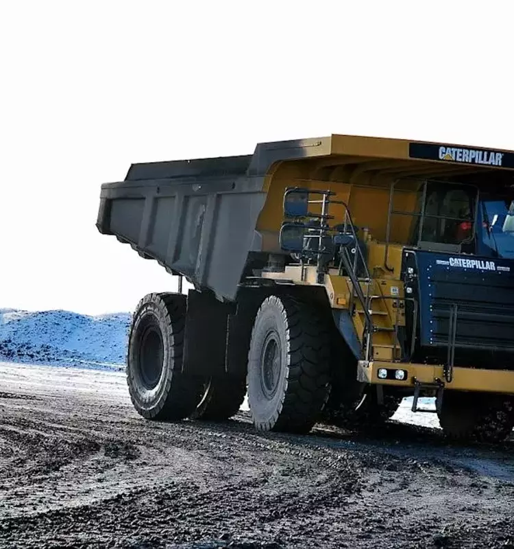 Jim Cramer Unveils Caterpillar's Strategic Power Plays and Hedge Fund Influence