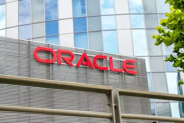 Oracle's AI-Driven Resurgence: A Deep Dive into Its Market Rebound and Future Prospects
