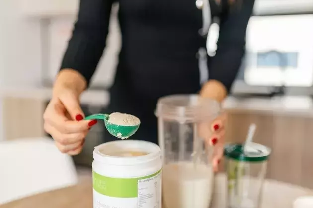 Herbalife's Strategic Overhaul and Financial Resilience
