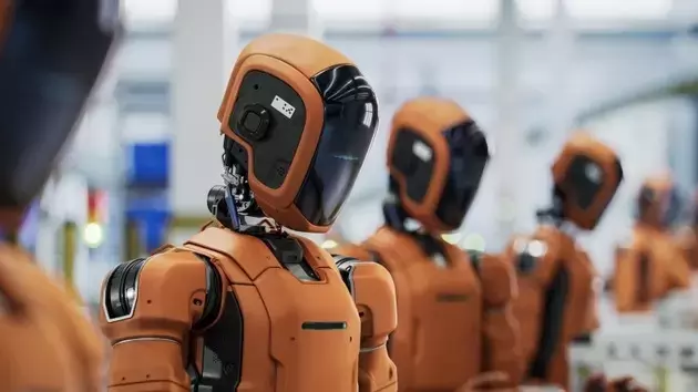 Robots Revolutionize Cold Storage: Lineage's Future Valuation Boost