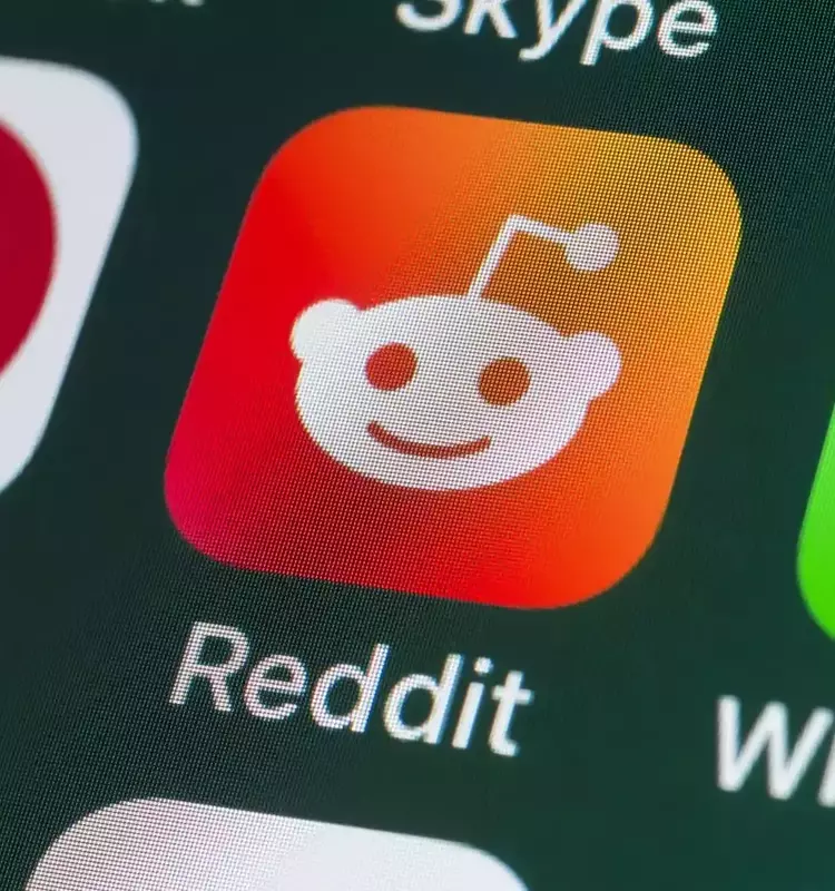 Reddit: A Deep Dive into the Social Media Giant's Business Model and Financial Performance