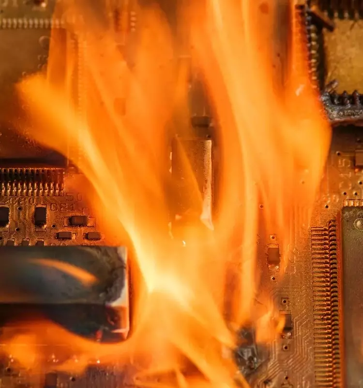 Semiconductor Stocks Face Imminent Correction