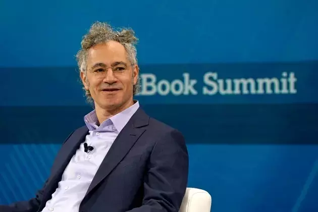 Palantir's Soaring AI-Driven Growth: A Reassessment to Neutral