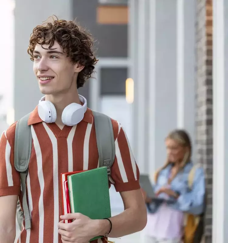 Navigating the Bachelor's Degree Path: Insights from Community College to University