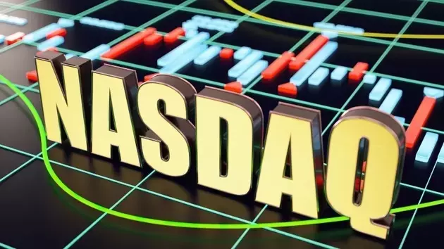 Nasdaq 100 Faces Pullback Risk As Semiconductor Rally Shows Signs Of Exhaustion