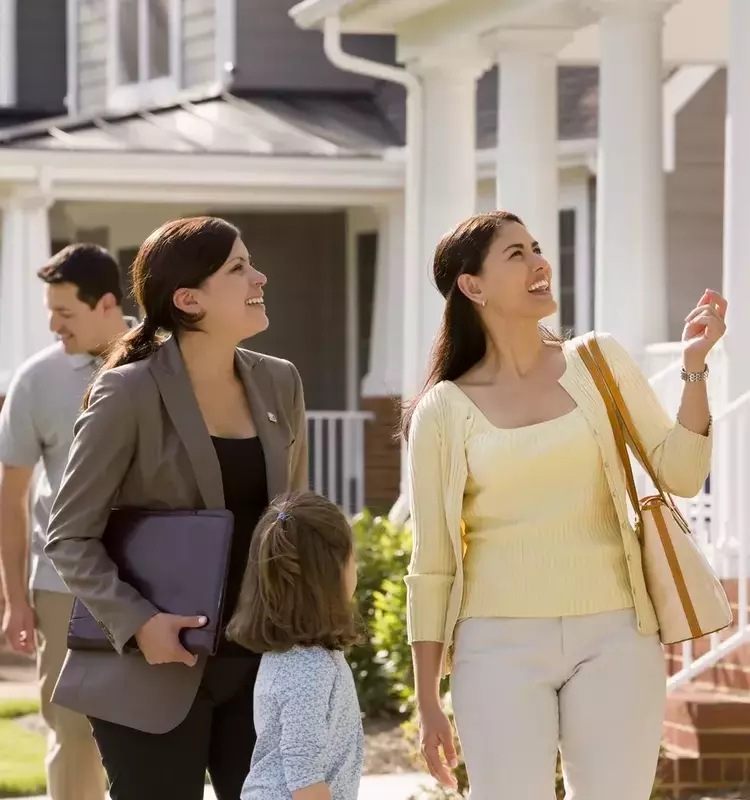 Understanding the Role and Responsibilities of a Realtor