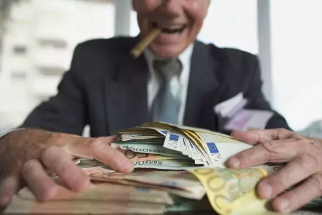 Navigating Low Yields: A Dividend Investor's Challenge