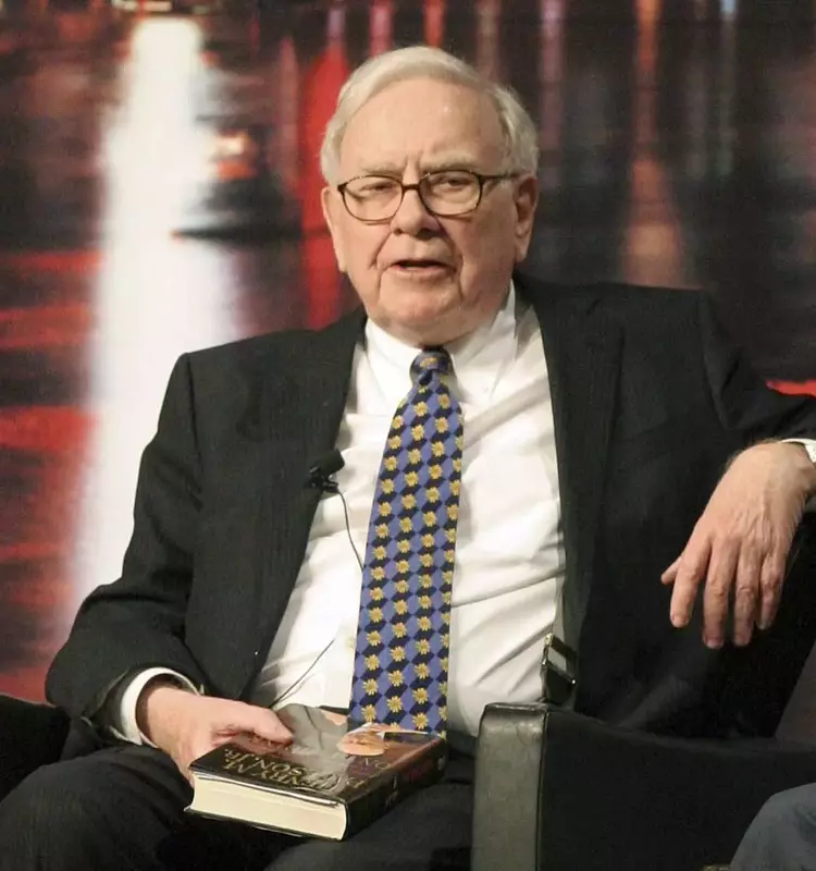 Warren Buffett's Snowball Metaphor for Success