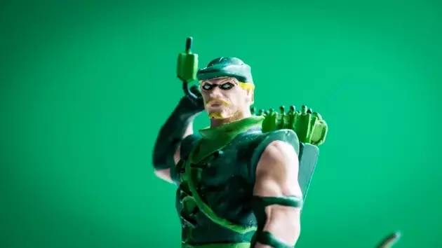 Robinhood's Growth Challenges: Overpriced and Over-reliant on Trading