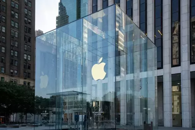 Apple's Valuation Concerns Amidst Dependence on iPhone Sales