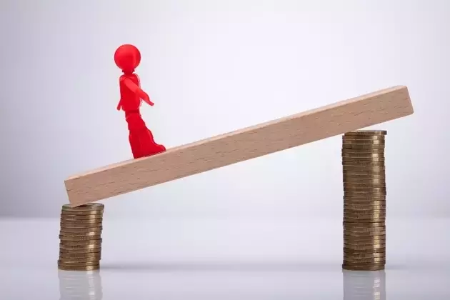 Market Risks: Margin Leverage and Passive Trading at Critical Levels