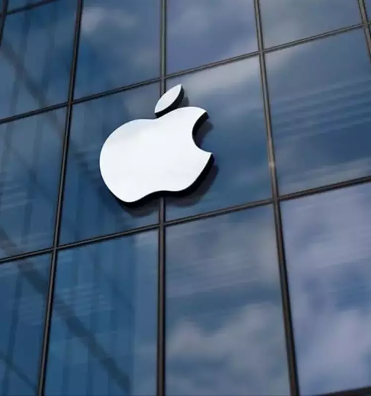 Apple Expected to Surge Over 19%: Top Analyst Predictions for Today
