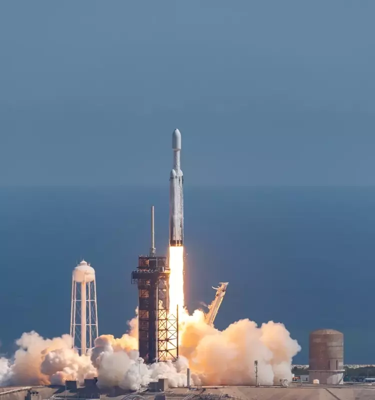 SpaceX Valuation: Overpriced IPO and the Starlink/xAI Dynamic