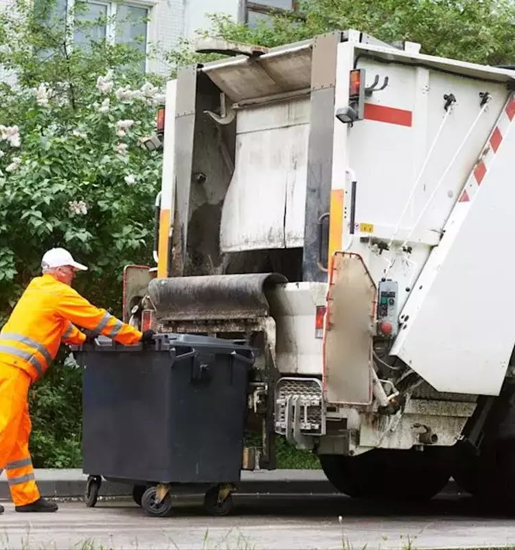 Waste Management's Strong Free Cash Flow and Strategic Acquisitions Make it an Attractive Investment
