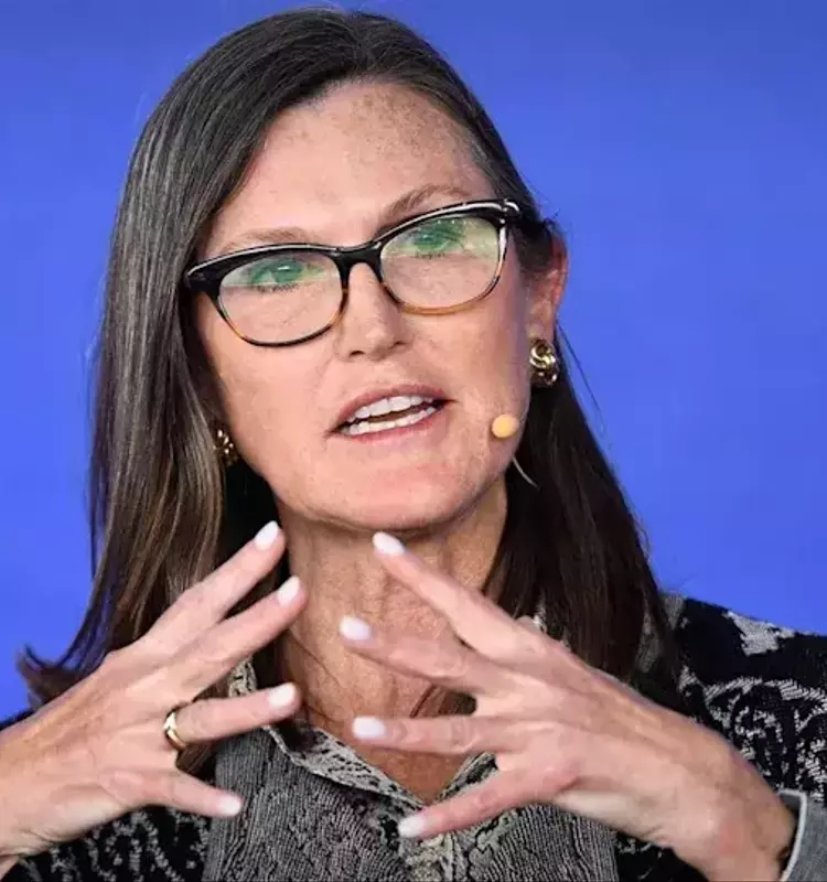 Cathie Wood's ARK Invest Divests Robinhood Shares Amidst Stock Surge