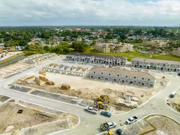 Lennar's Housing Market Challenges: A 'Sell' Rating Maintained Amidst Slow Recovery