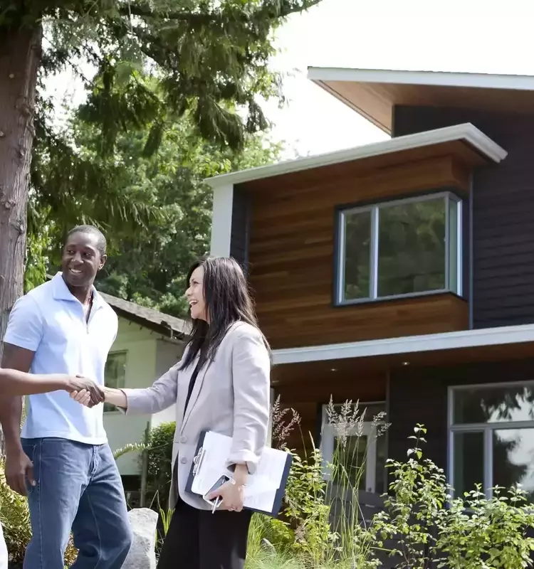 Understanding Real Estate Professionals: Agents, Brokers, and Realtors
