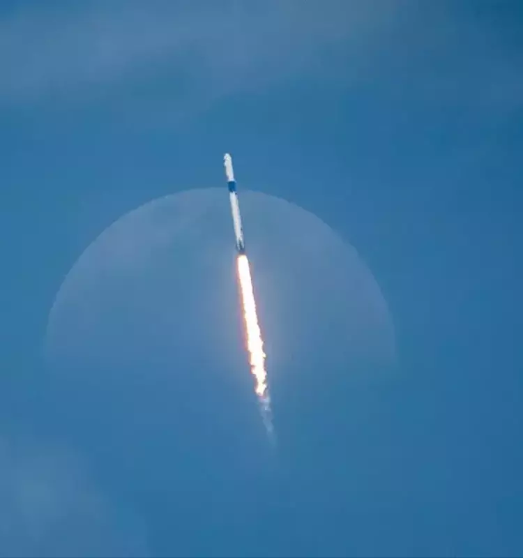 SpaceX's Market Debut: An Investment Outlook