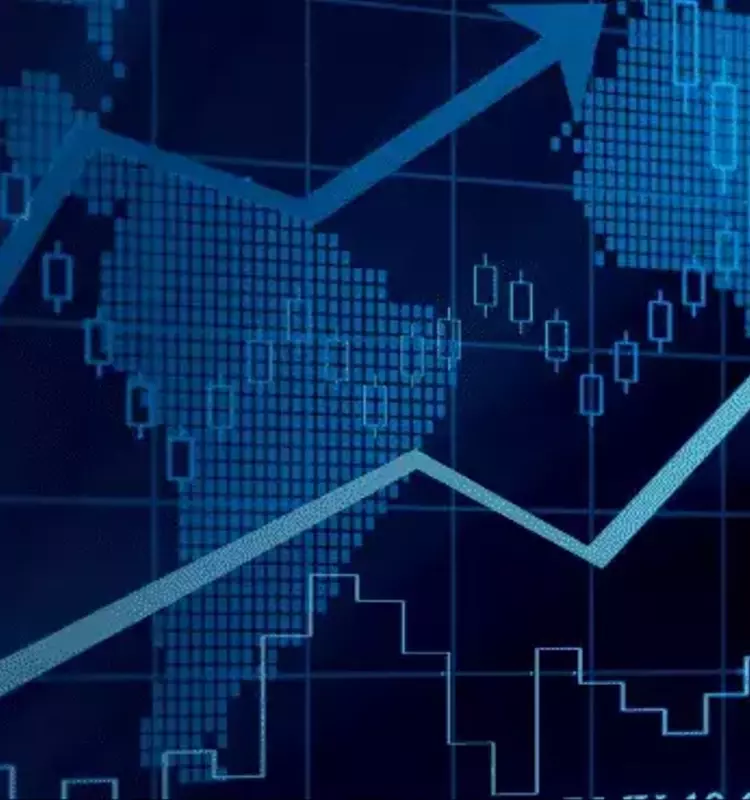 The Dynamics of International Trade and Comparative Advantage