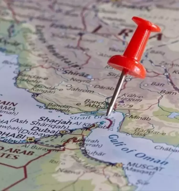 Strategic Vulnerabilities: Hormuz Strait and Global Economic Dependence