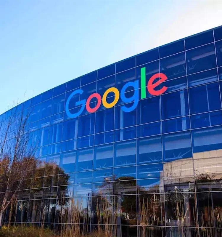 Alphabet's Market Outperformance Predicted for 2026