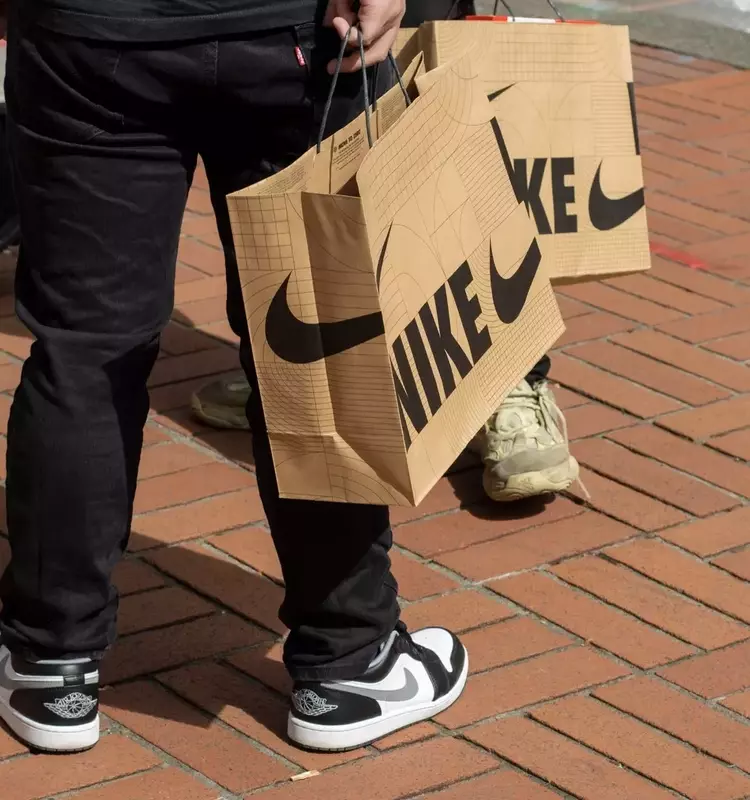 Nike's Critical Q4: A Turning Point Amidst Valuation Challenges