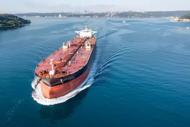 Oil Market Faces Downward Pressure Amid Persian Gulf Recovery and Geopolitical Risks