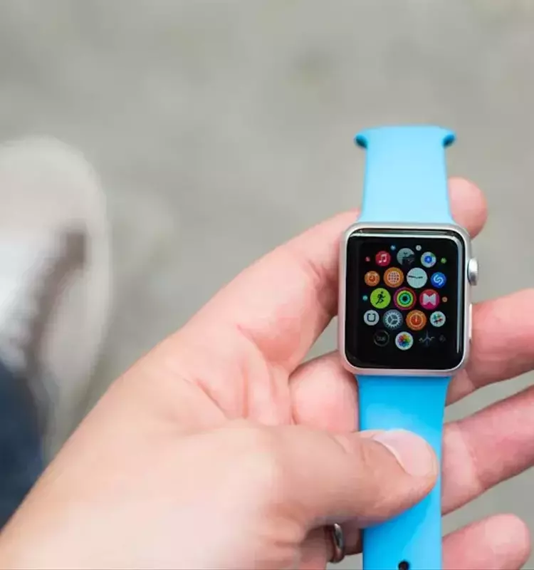 Apple's Strategy: Price Hikes to Offset Memory Costs and Maintain Profitability