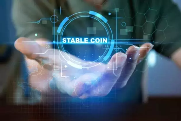 Unpacking Multi-Collateral-Backed Stablecoins: DAI and USDS Analysis