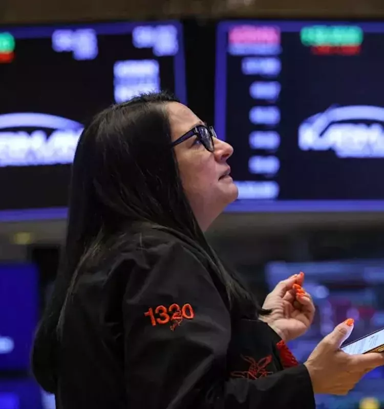 Federal Reserve's Stance on Rates Affects Markets Amid Geopolitical Tensions