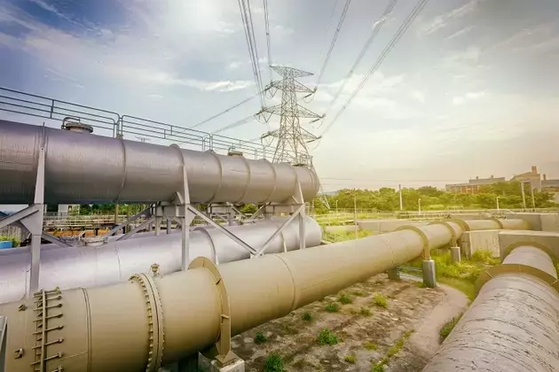 Energy Transfer: A Deep Dive into its Strong Buy Potential Amidst Market Discrepancy