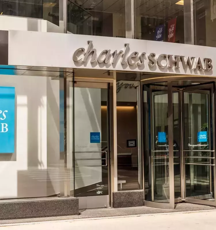 Understanding Charles Schwab's Financial Services Ecosystem