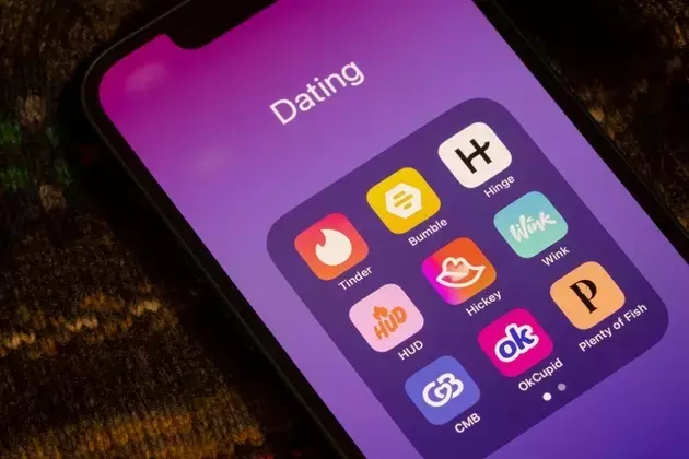 Bumble's Strategic Pivot Amidst Subscriber Declines and Market Dynamics