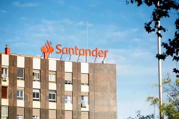 Banco Santander Brasil: Navigating Economic Headwinds