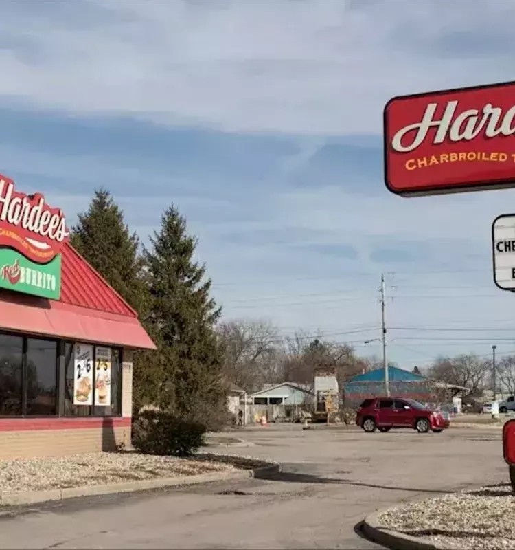 Hardee's Franchisee Faces Bankruptcy Amidst Lender Dispute