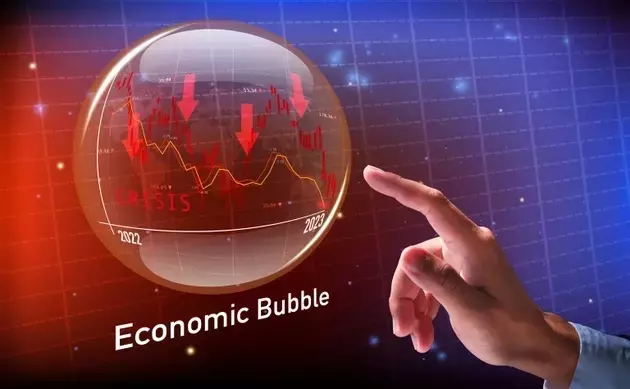 Prudent Investor's Guide: Navigating Market Risks and Economic Indicators