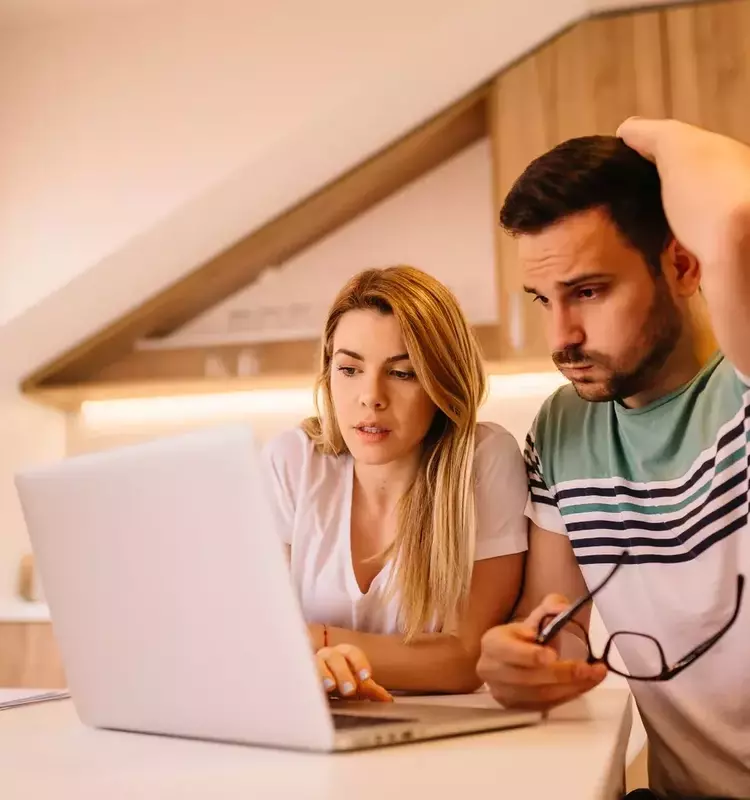 Mortgage Rates Hit Near 11-Month High, Challenging Homebuyers