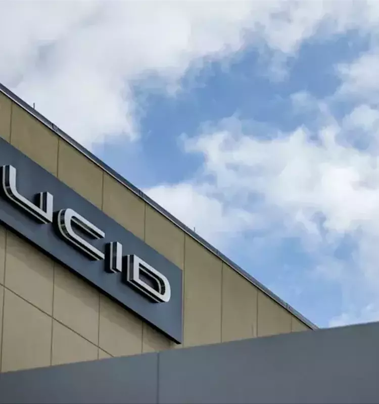 Lucid Shares Decline Following Unconfirmed Bankruptcy Speculation