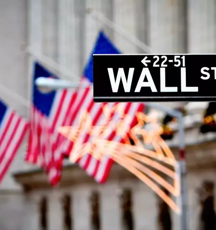 Market Dynamics: Tech's Rise, Industrials' Decline, and Looming Earnings