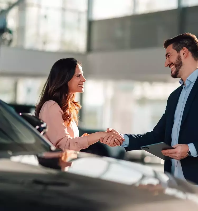 Autohome Inc. Faces Macroeconomic and Regulatory Headwinds