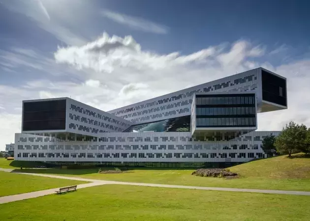Equinor (EQNR) Investment Analysis: Valuation, Risks, and Outlook